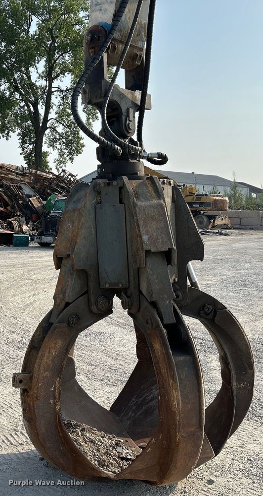 image for item NL9561 2005 Terex Fuchs MHL380  material handler