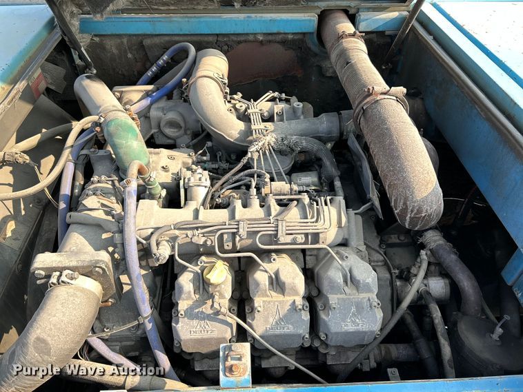 image for item NL9561 2005 Terex Fuchs MHL380  material handler