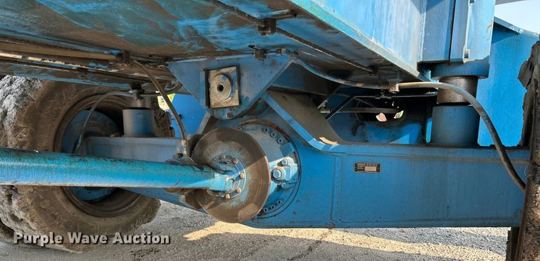 image for item NL9561 2005 Terex Fuchs MHL380  material handler