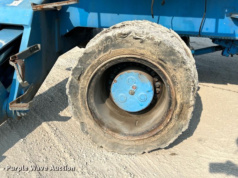 image for item NL9561 2005 Terex Fuchs MHL380  material handler