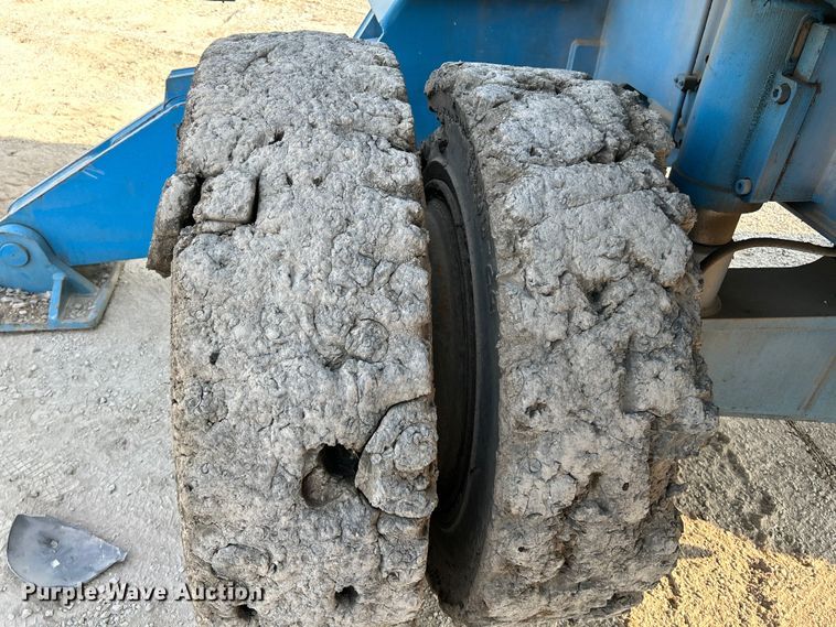 image for item NL9561 2005 Terex Fuchs MHL380  material handler