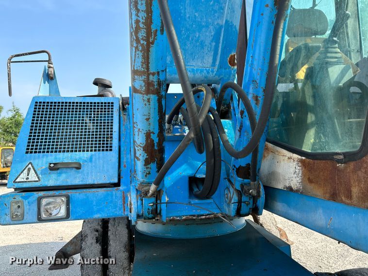 image for item NL9562 2002 Fuchs MHL331  material handler