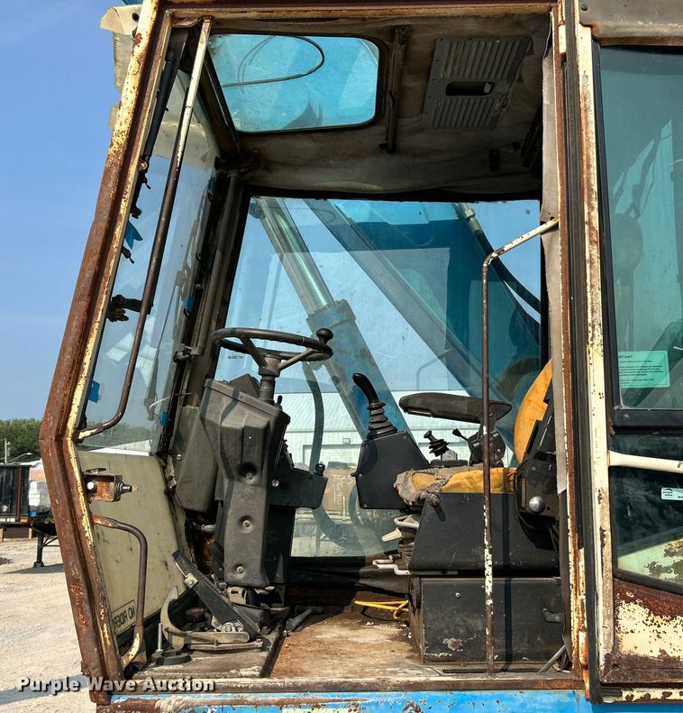 image for item NL9562 2002 Fuchs MHL331  material handler