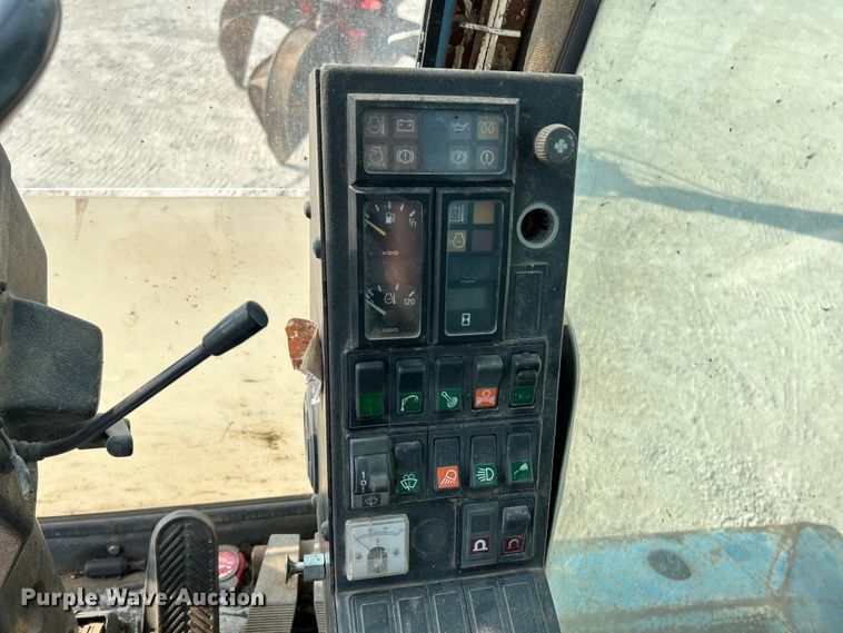 image for item NL9562 2002 Fuchs MHL331  material handler