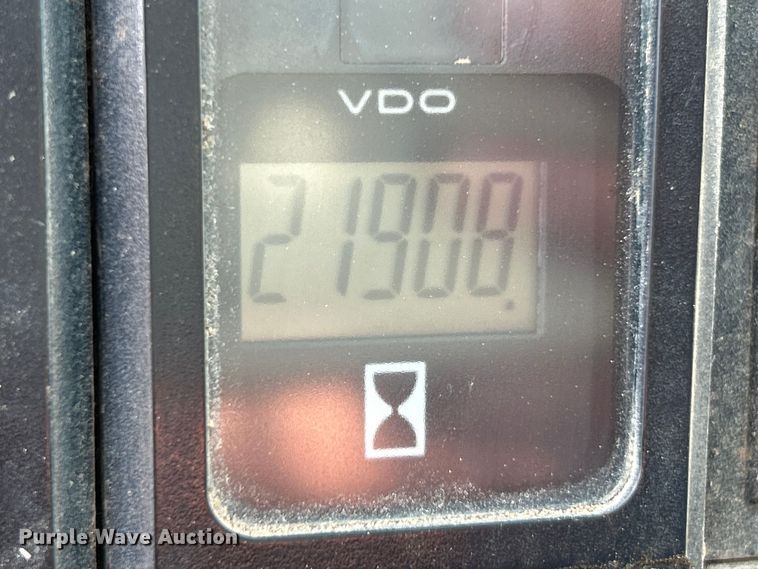 image for item NL9562 2002 Fuchs MHL331  material handler