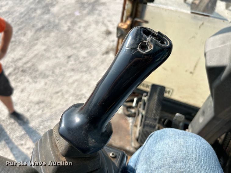 image for item NL9562 2002 Fuchs MHL331  material handler