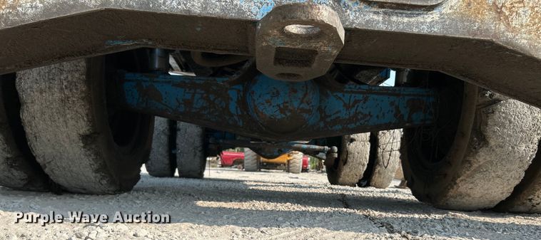 image for item NL9562 2002 Fuchs MHL331  material handler