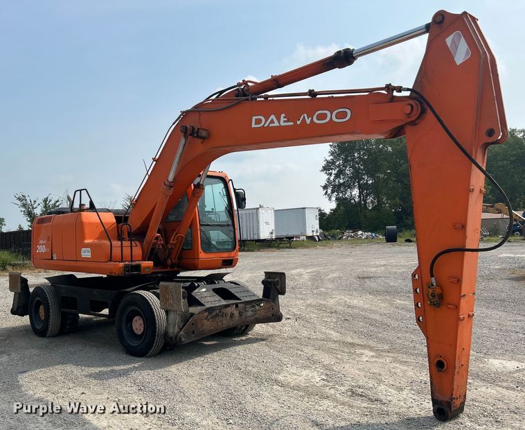 image for item NL9563 2003 Daewoo Solar 200 W-V  wheeled excavator