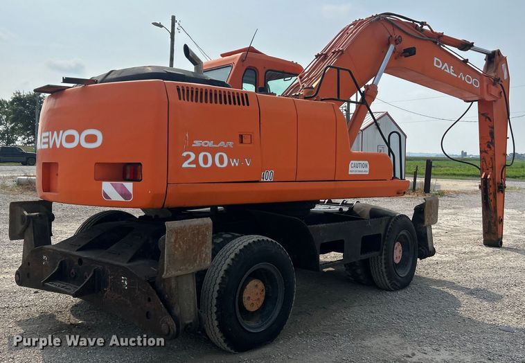 image for item NL9563 2003 Daewoo Solar 200 W-V  wheeled excavator