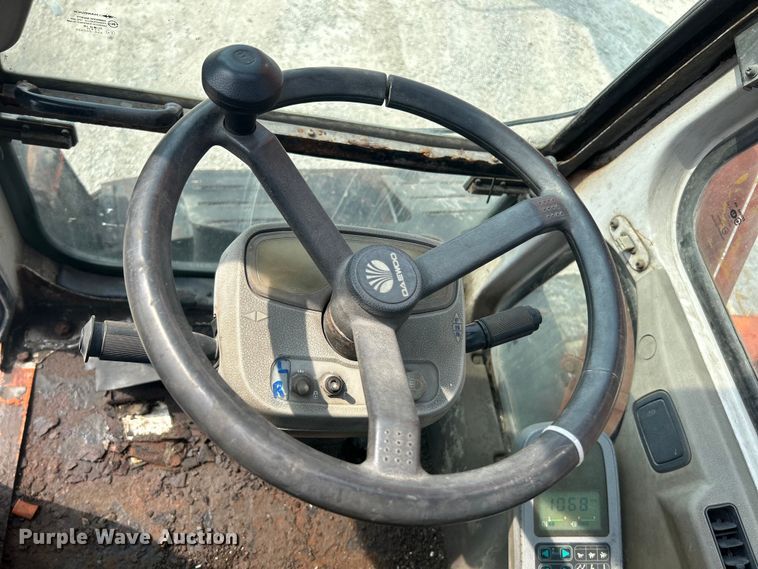 image for item NL9563 2003 Daewoo Solar 200 W-V  wheeled excavator