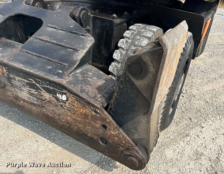 image for item NL9563 2003 Daewoo Solar 200 W-V  wheeled excavator