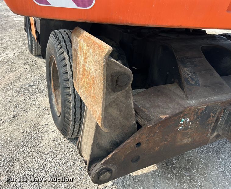 image for item NL9563 2003 Daewoo Solar 200 W-V  wheeled excavator