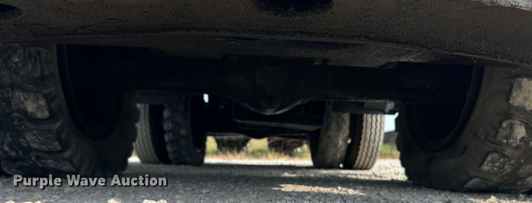 image for item NL9563 2003 Daewoo Solar 200 W-V  wheeled excavator