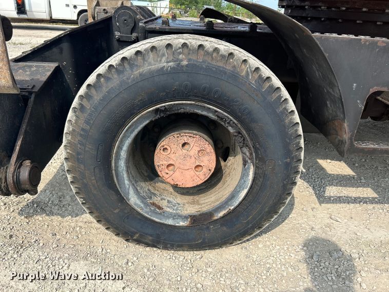 image for item NL9563 2003 Daewoo Solar 200 W-V  wheeled excavator