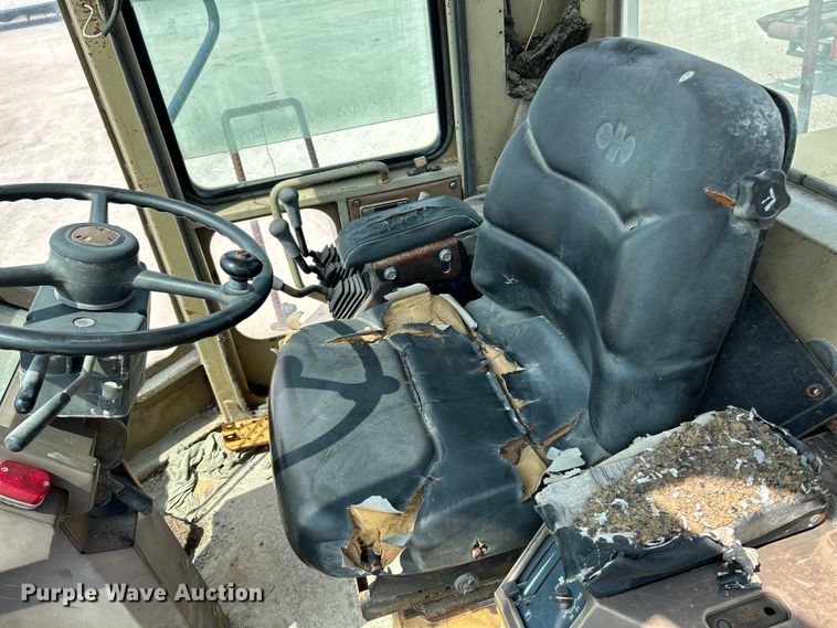 image for item NL9564 1990 Komatsu WA500-1  wheel loader