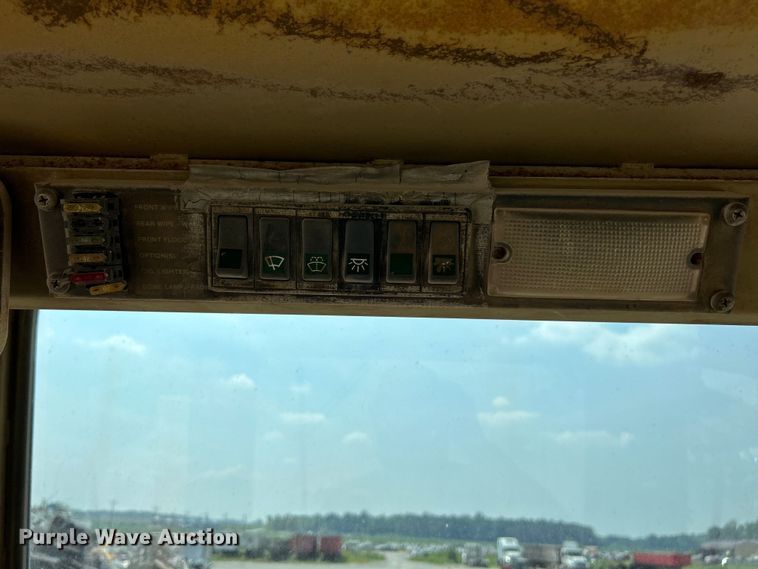 image for item NL9564 1990 Komatsu WA500-1  wheel loader