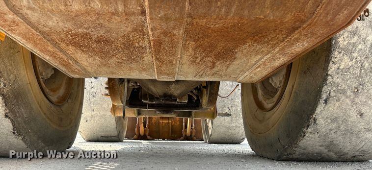 image for item NL9564 1990 Komatsu WA500-1  wheel loader