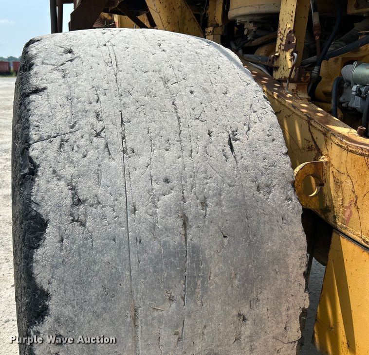 image for item NL9564 1990 Komatsu WA500-1  wheel loader