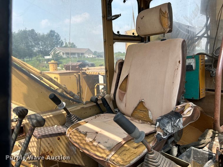 image for item NL9565 1989 Caterpillar E70B  excavator