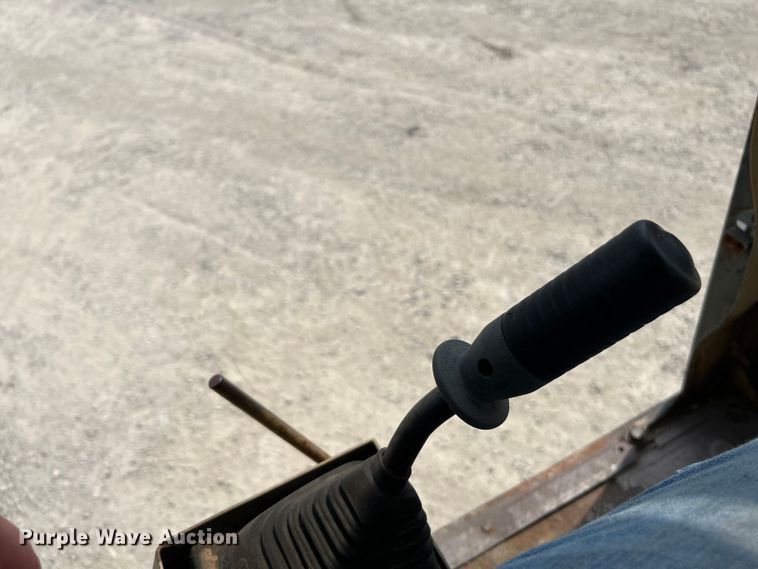 image for item NL9565 1989 Caterpillar E70B  excavator