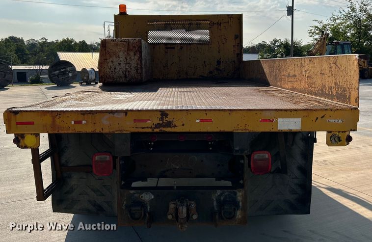 image for item NL9574 2000 GMC C6500  flatbed truck