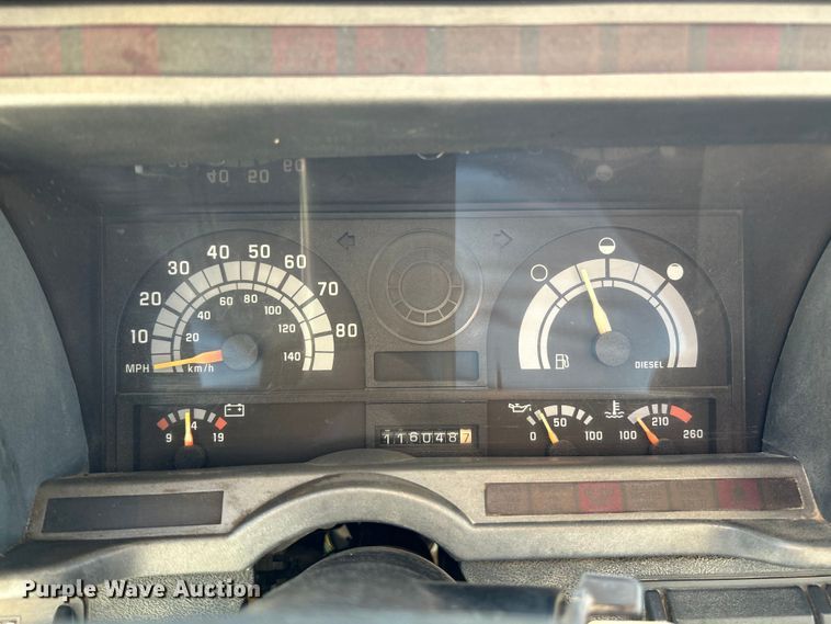 image for item NL9574 2000 GMC C6500  flatbed truck