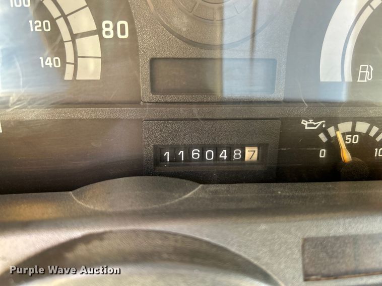 image for item NL9574 2000 GMC C6500  flatbed truck