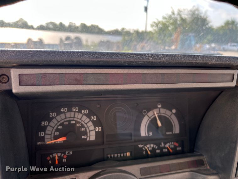 image for item NL9574 2000 GMC C6500  flatbed truck