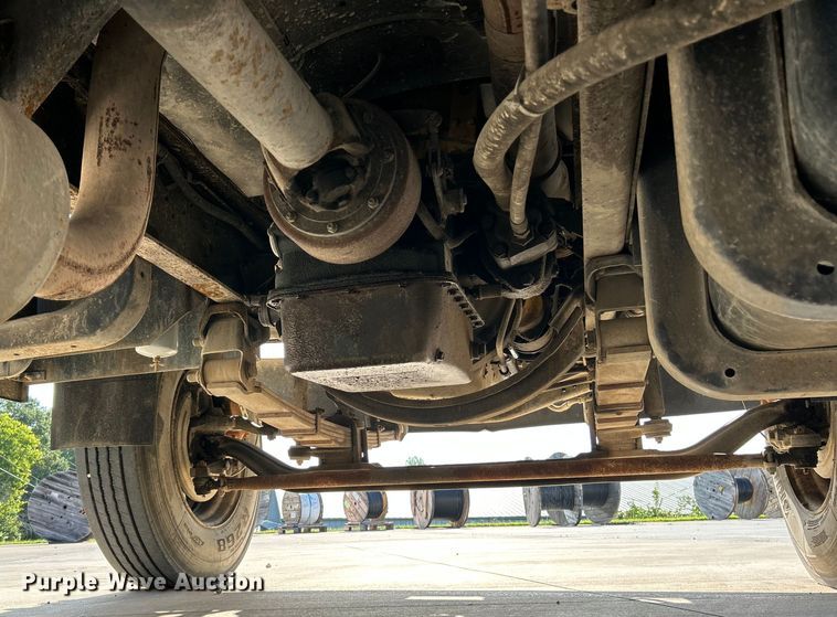 image for item NL9574 2000 GMC C6500  flatbed truck