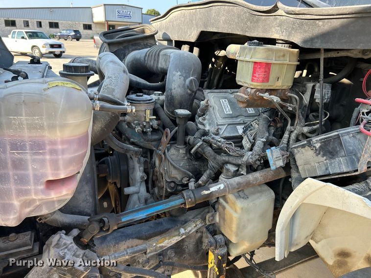 image for item NL9575 2003 International 4200  dump truck