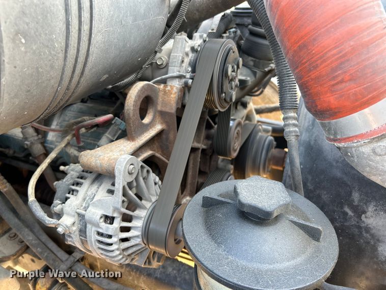 image for item NL9575 2003 International 4200  dump truck