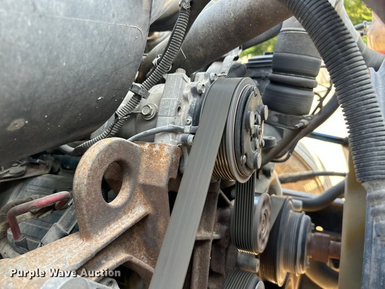 image for item NL9575 2003 International 4200  dump truck