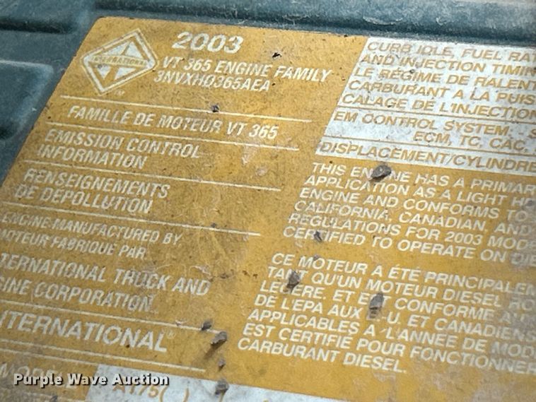 image for item NL9575 2003 International 4200  dump truck