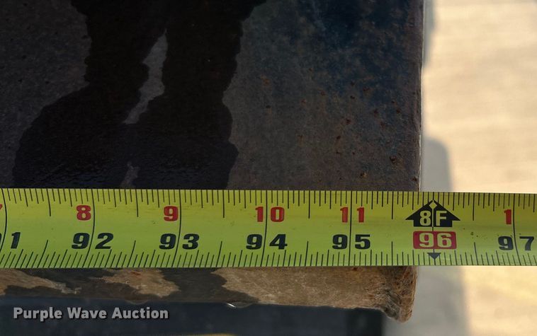 image for item NL9575 2003 International 4200  dump truck