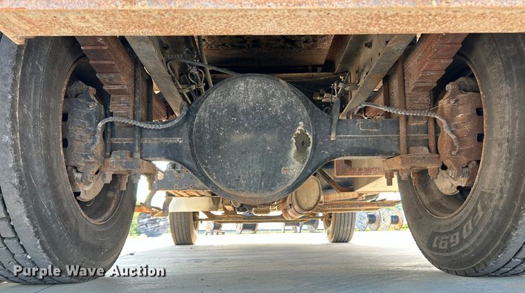 image for item NL9575 2003 International 4200  dump truck