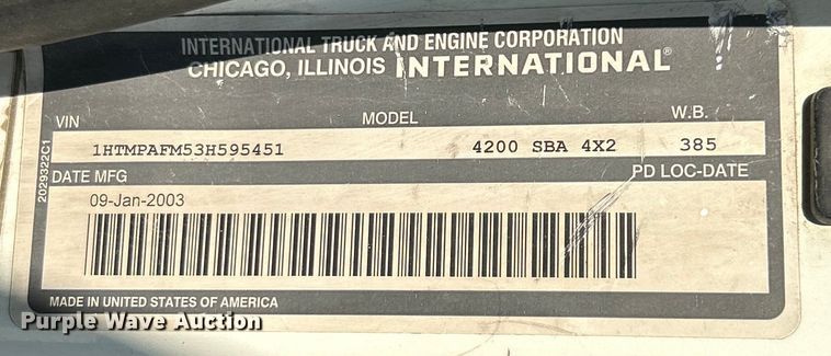 image for item NL9575 2003 International 4200  dump truck