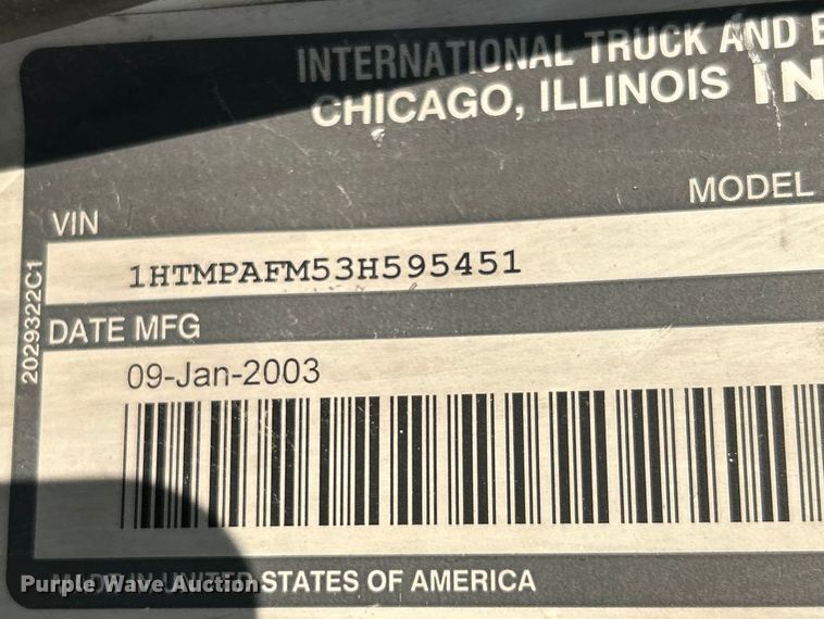 image for item NL9575 2003 International 4200  dump truck