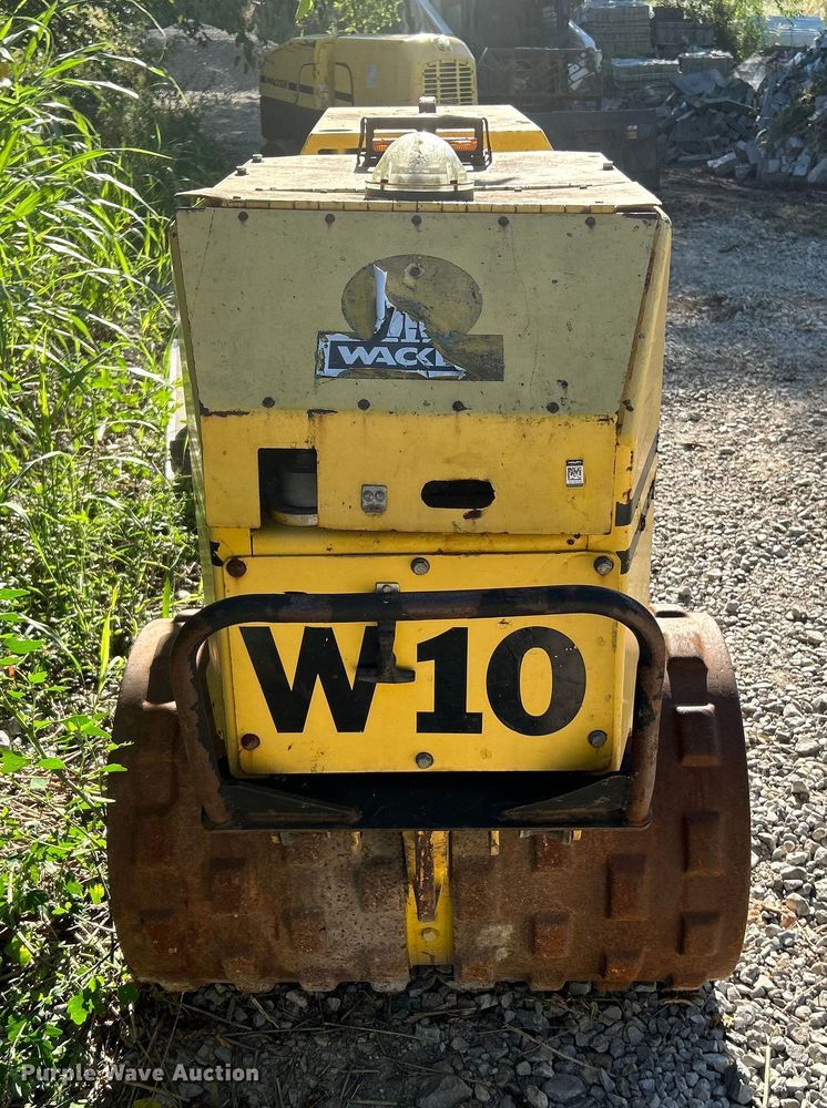 image for item NL9590 2002 Wacker RT820  trench compactor