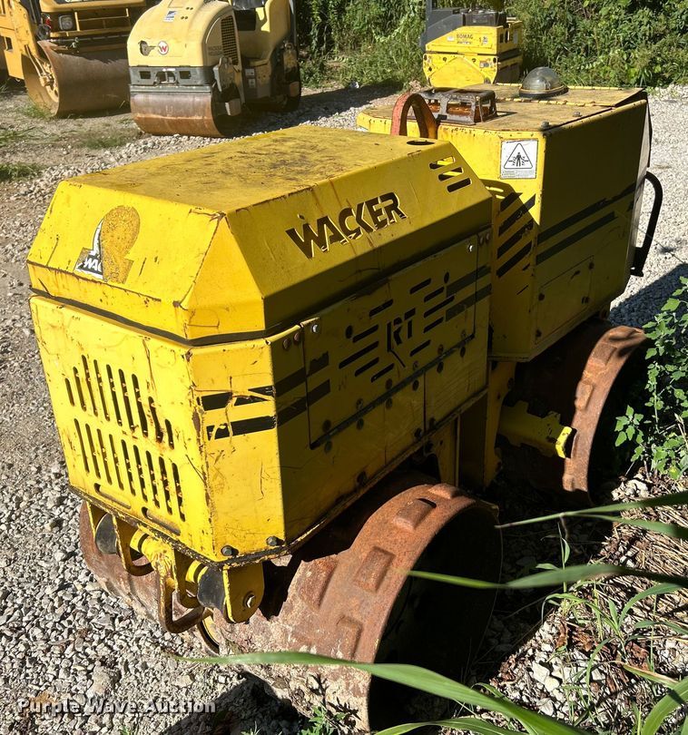 image for item NL9590 2002 Wacker RT820  trench compactor