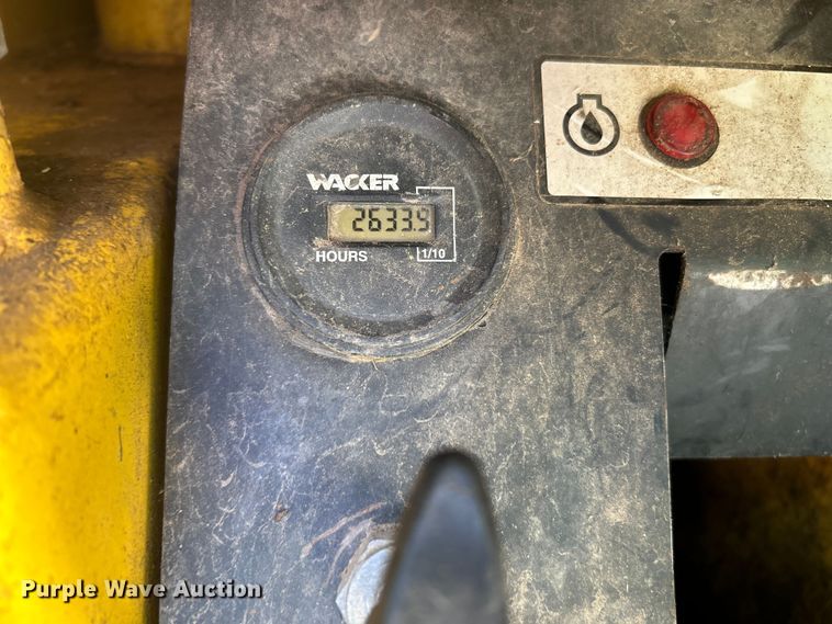 image for item NL9590 2002 Wacker RT820  trench compactor