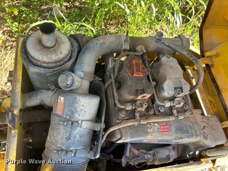 image for item NL9590 2002 Wacker RT820  trench compactor