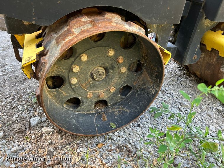 image for item NL9591 2007 Wacker RT  trench compactor