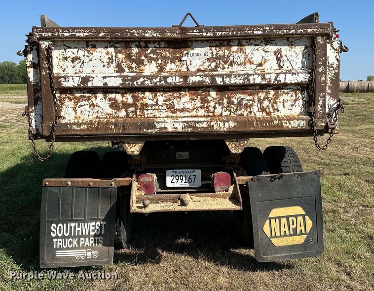 image for item NP9460 1980 Ford  dump truck