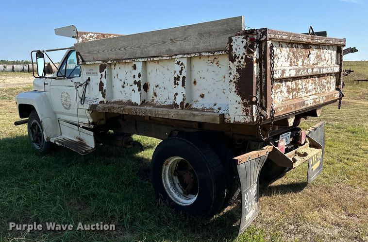 image for item NP9460 1980 Ford  dump truck