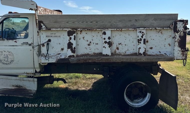 image for item NP9460 1980 Ford  dump truck