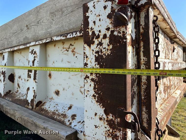 image for item NP9460 1980 Ford  dump truck