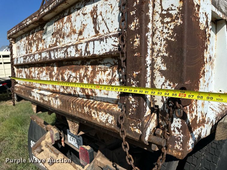 image for item NP9460 1980 Ford  dump truck