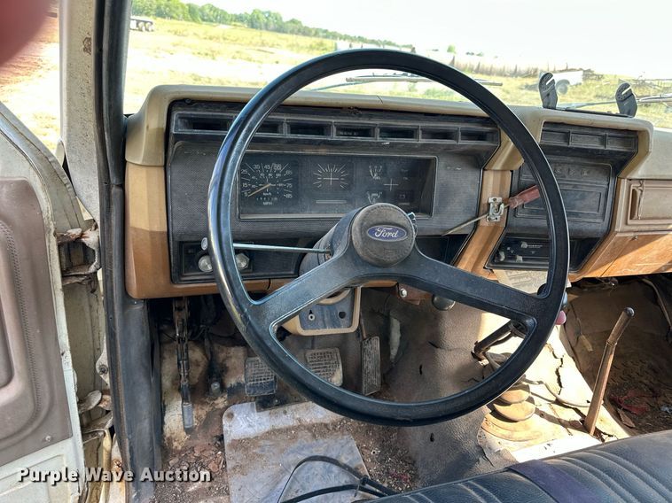 image for item NP9460 1980 Ford  dump truck
