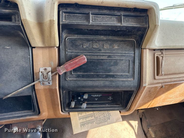 image for item NP9460 1980 Ford  dump truck