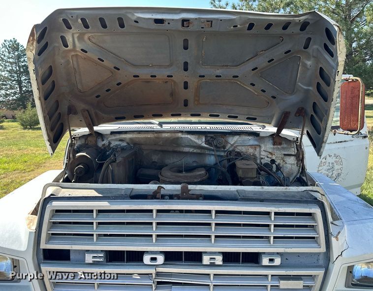 image for item NP9460 1980 Ford  dump truck